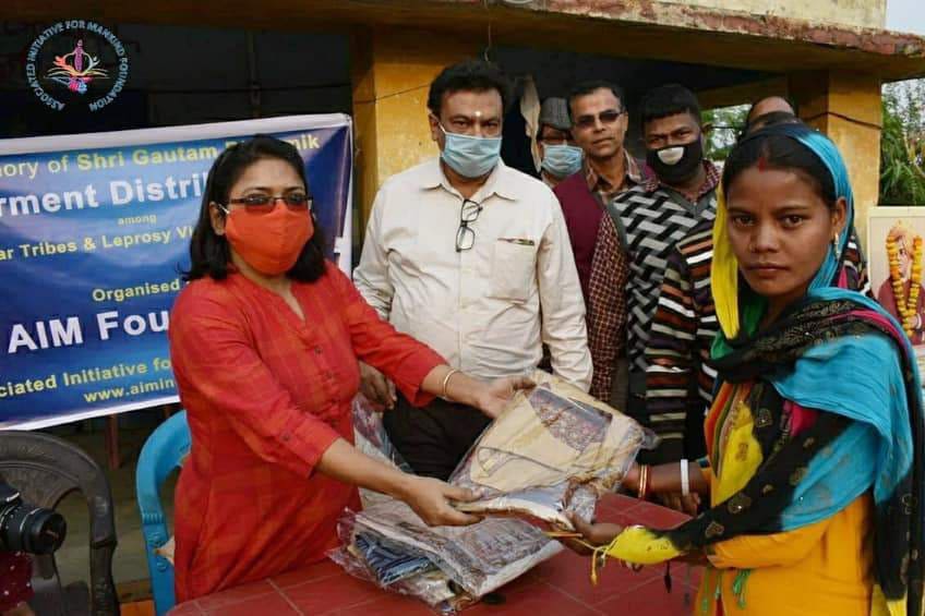 BLANKET AND GARMENT DISTRIBUTION SABAR TRIBE